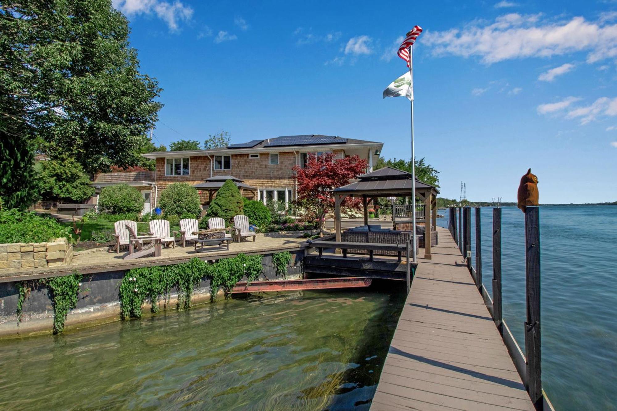 South Bridge Bed And Breakfast Grand Island Eksteriør bilde
