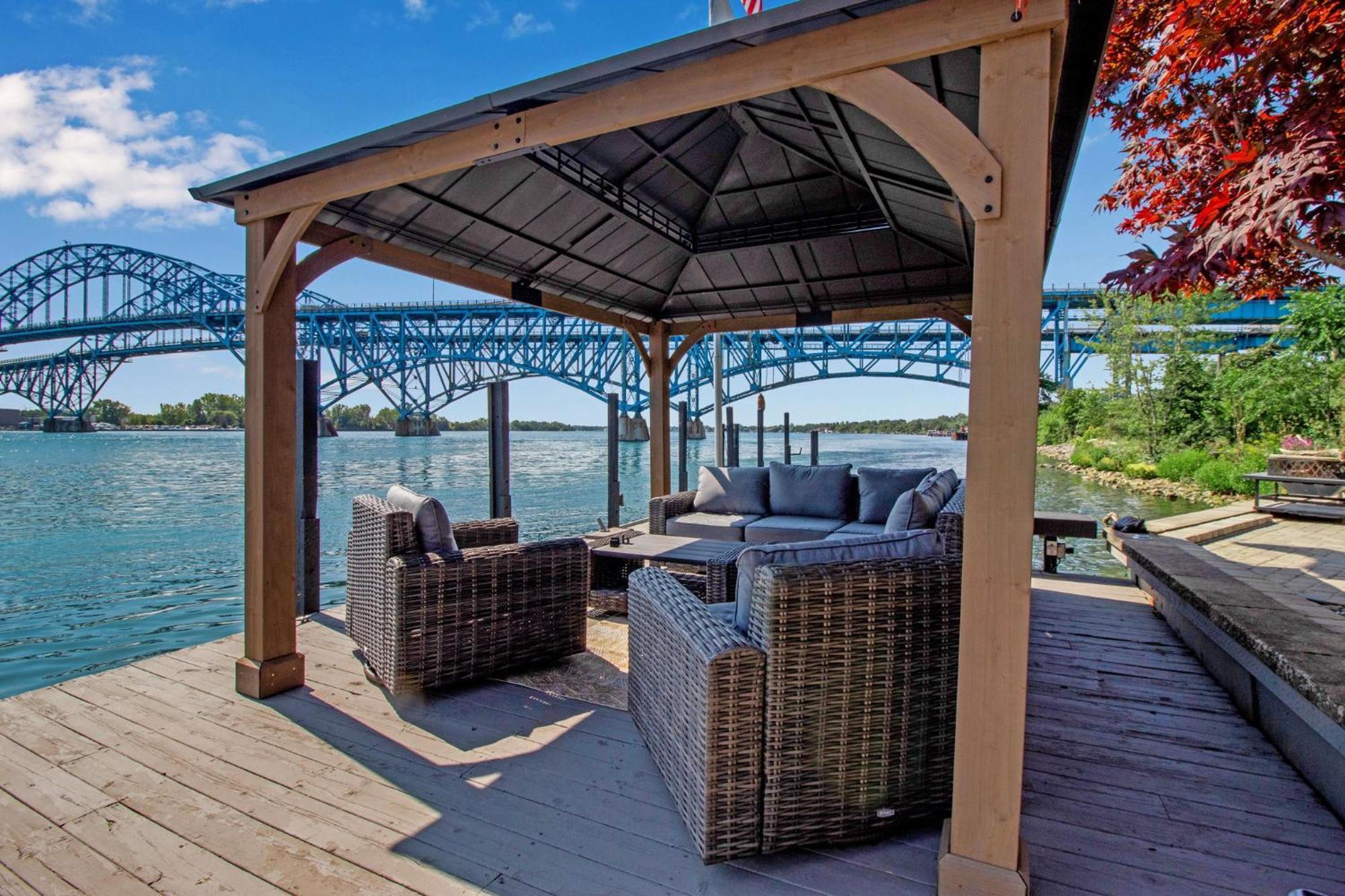 South Bridge Bed And Breakfast Grand Island Eksteriør bilde