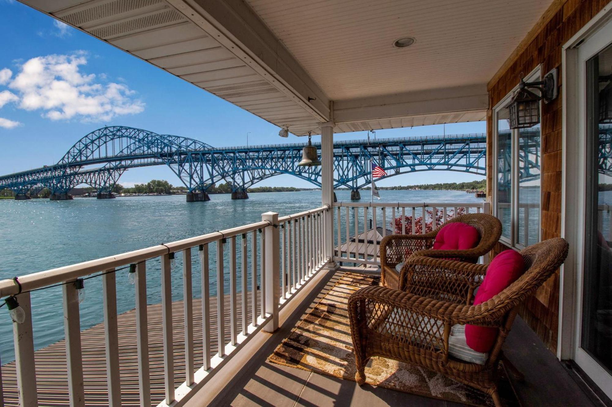South Bridge Bed And Breakfast Grand Island Eksteriør bilde